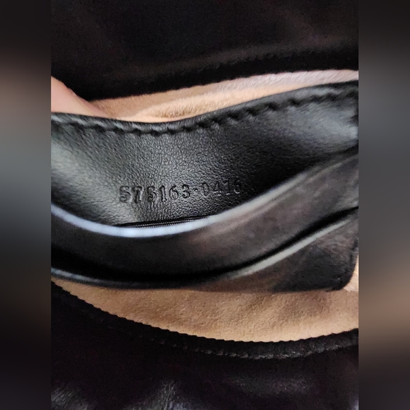 🖤AUTHENTIC GUCCI MARMONT MINI BUCKET BAG 🖤 - Picture 5 of 5